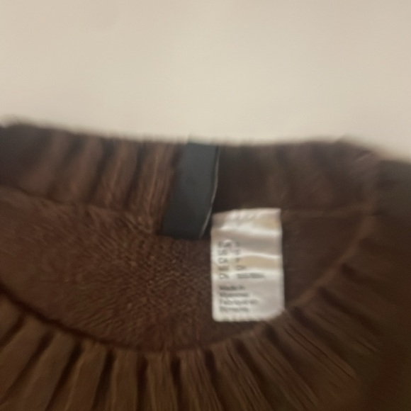 Cute fitted knitted sweater - Picture 3 of 3